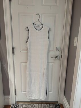 Abercrombie & Fitch White Sleeveless Maxi Dress with Navy Trim
